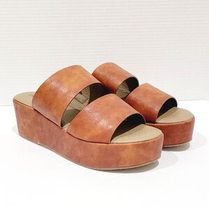 Boutique By Corkys Women's Shamrock Platform Sandals Size 10 Cognac Brown Heels